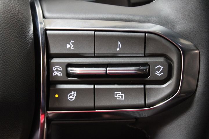 New 2026 GMC Terrain Elevation FWD image 35