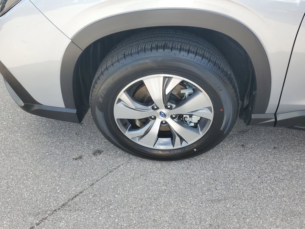 Used 2025 Subaru Ascent Premium image 11