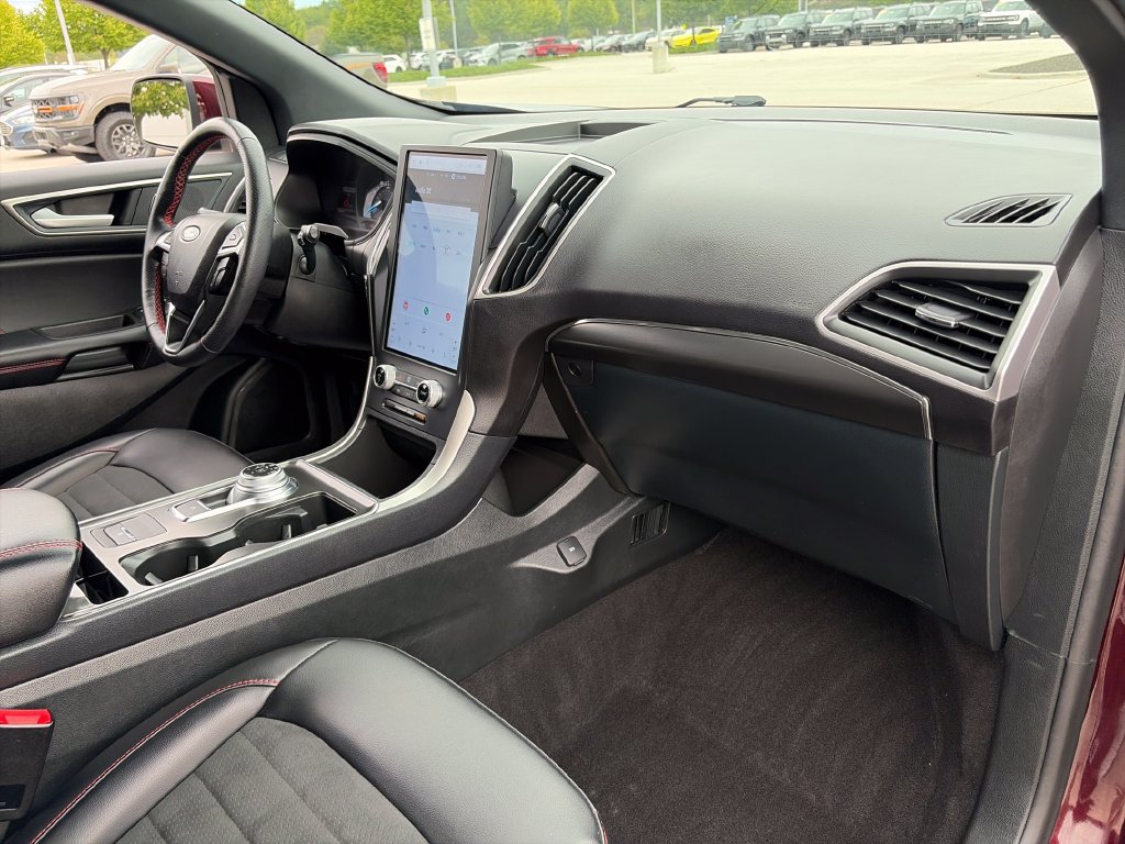 Used 2024 Ford Edge ST-Line AWD/4WD image 10