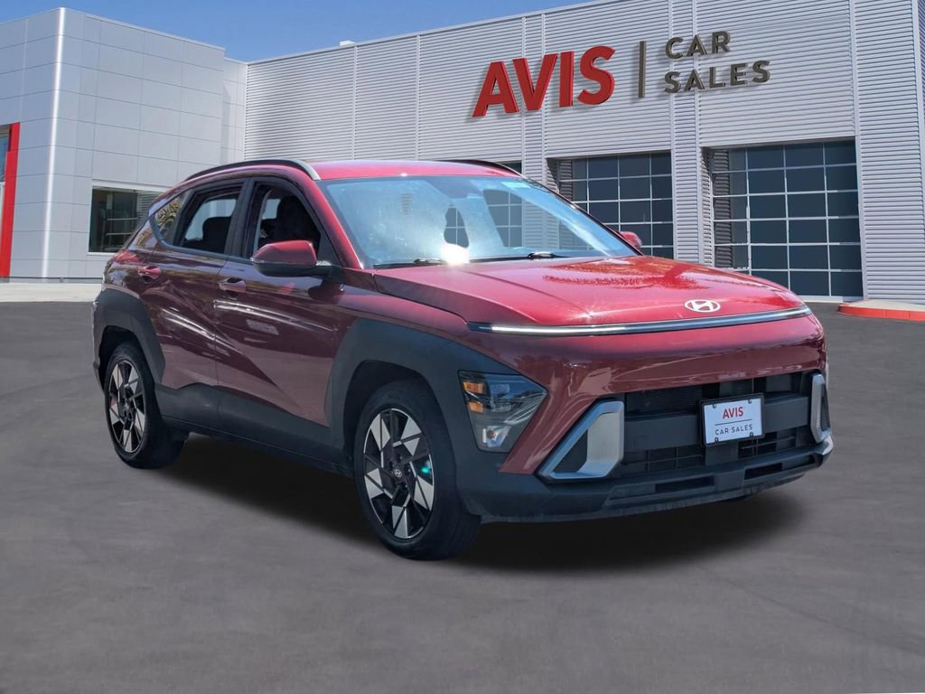 Used 2025 Hyundai Kona SEL FWD image 3