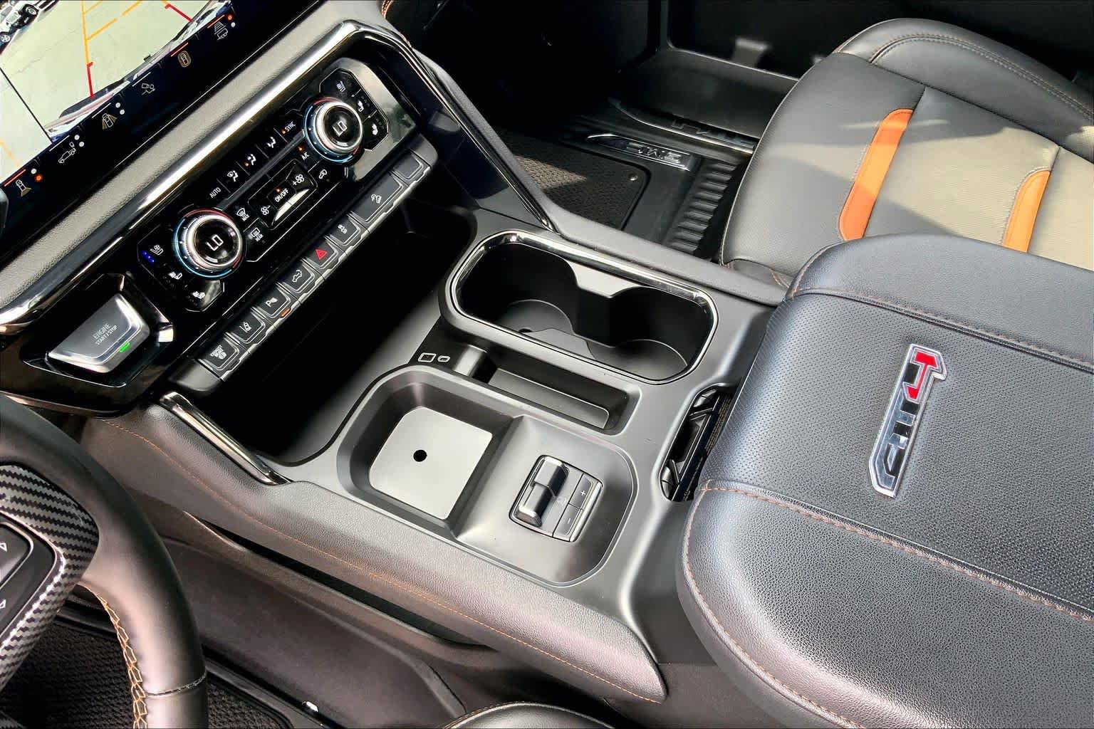 Used 2025 GMC Sierra 2500 AT4 w/ AT4 Premium Plus Package image 29