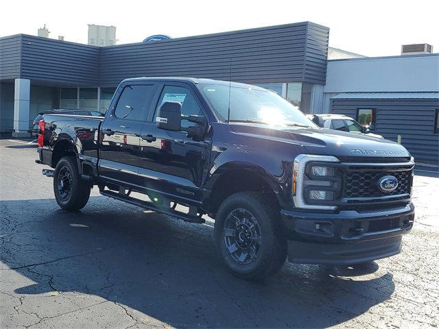 New 2025 Ford F250 XL image 2