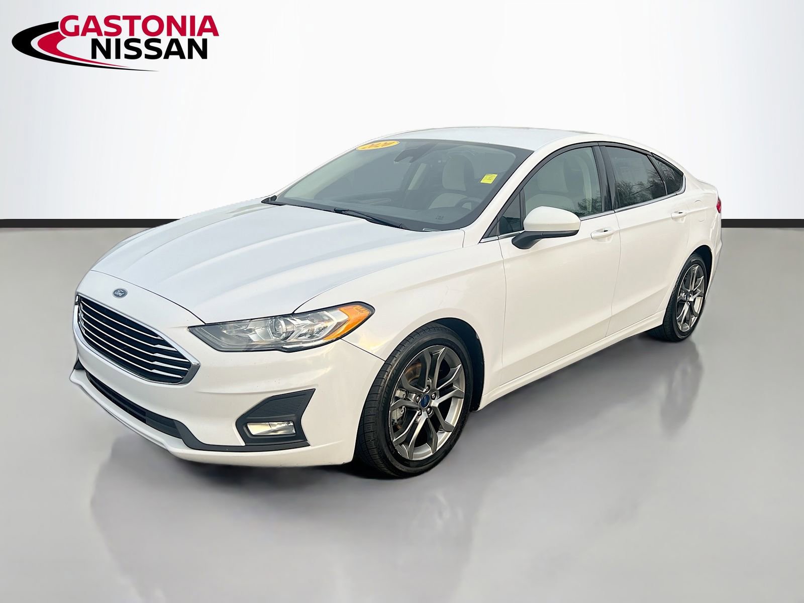 Used 2020 Ford Fusion SE w/ Equipment Group 151A image 3