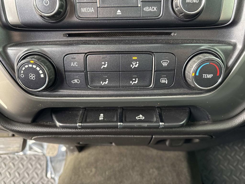 Used 2018 Chevrolet Silverado 1500 LT w/ Trailering Package AWD/4WD image 19