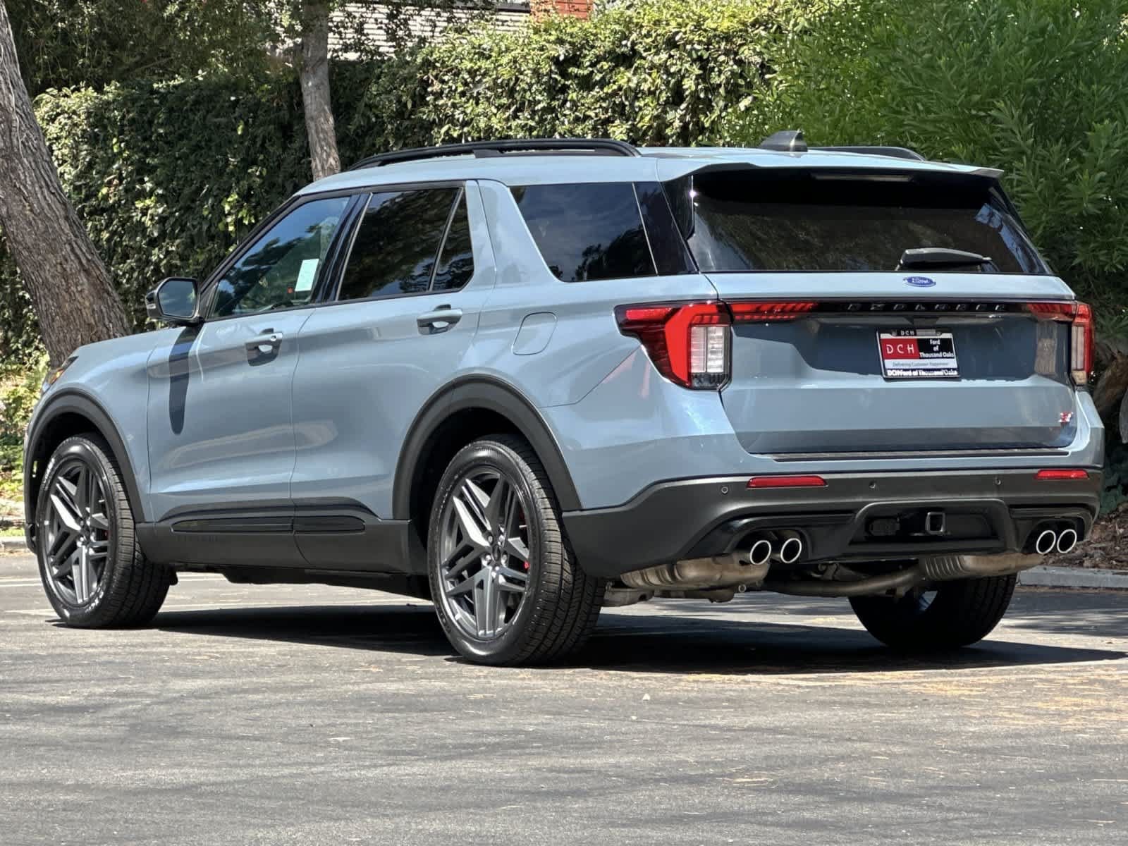 Certified 2025 Ford Explorer ST RWD image 6