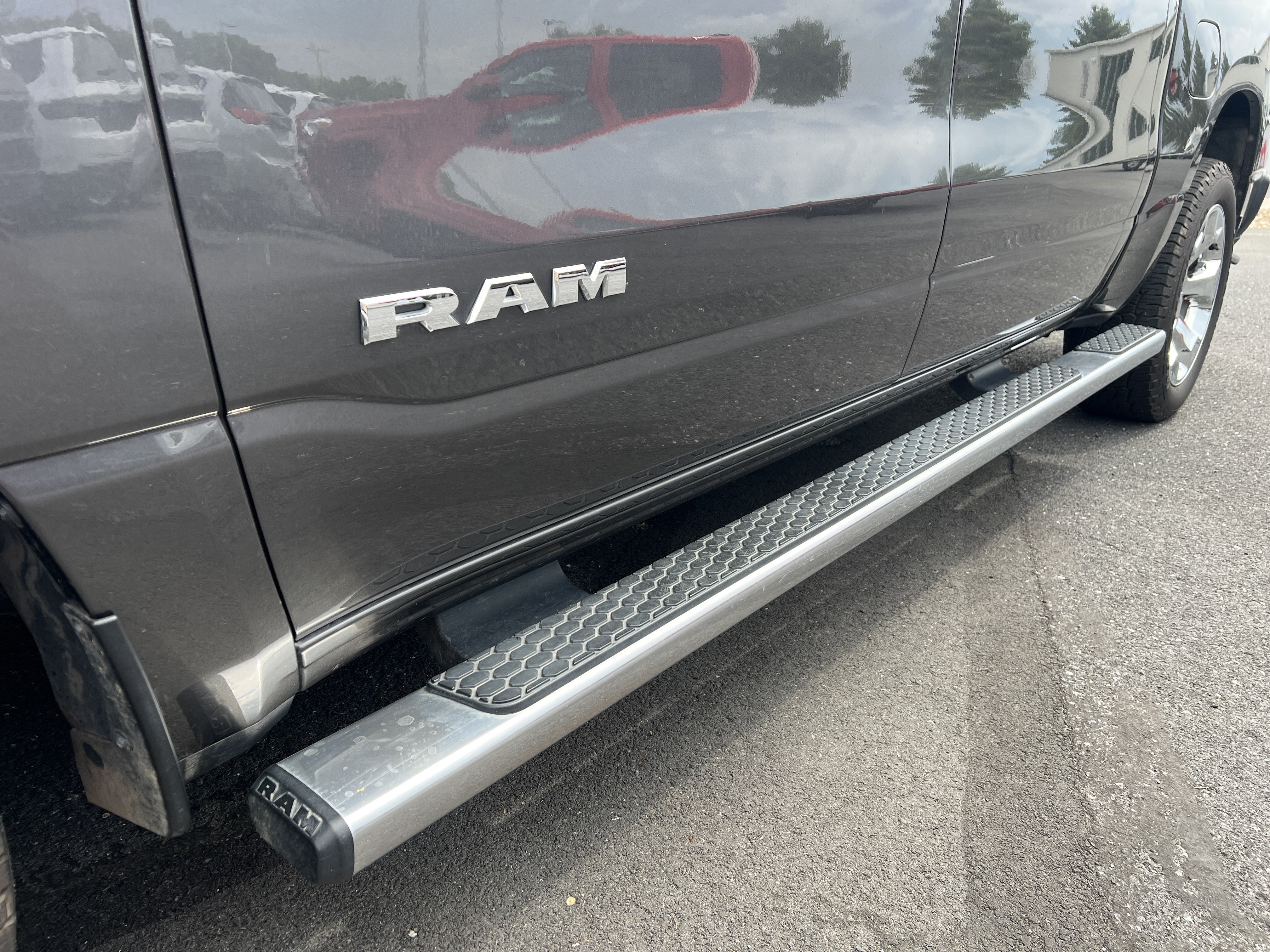 Used 2022 RAM 1500 Big Horn AWD/4WD image 9