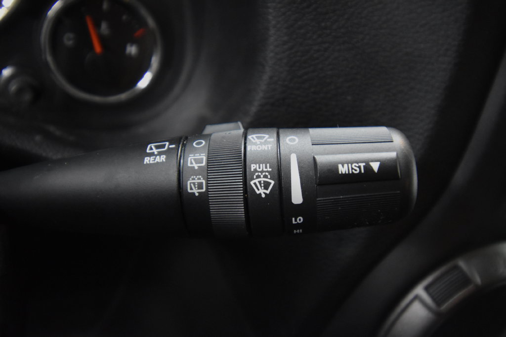 Used 2018 Jeep Wrangler Unlimited Sport AWD/4WD image 30