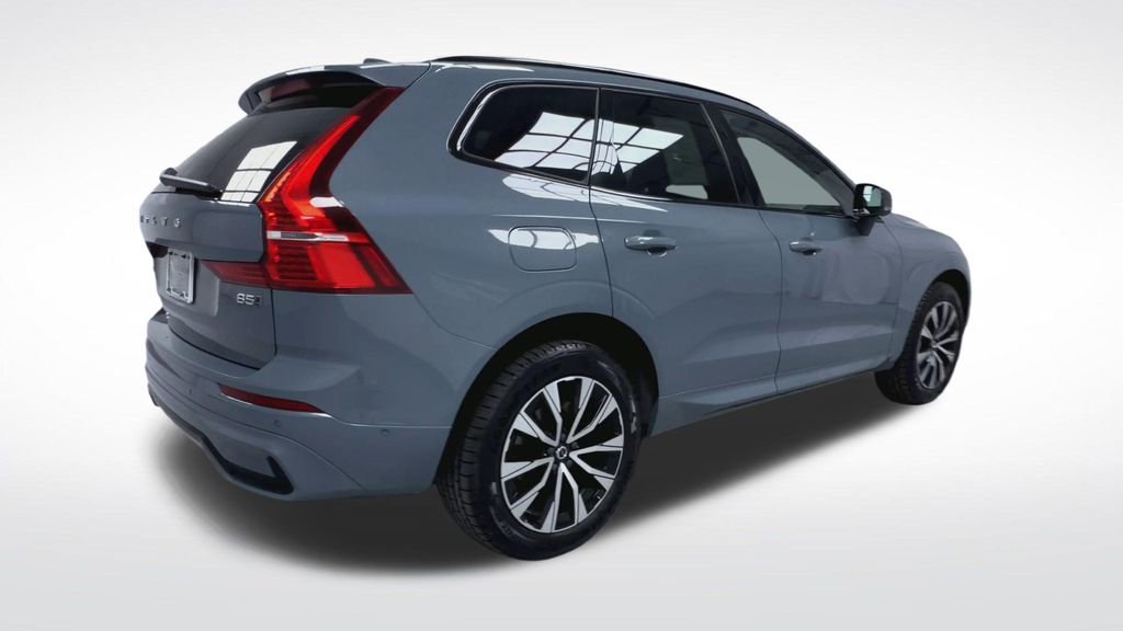 Certified 2024 Volvo XC60 B5 Plus w/ Climate Package AWD/4WD image 8
