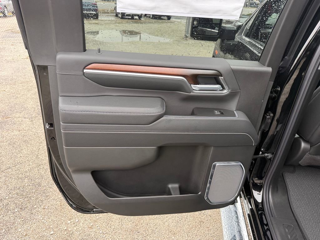 New 2026 GMC Sierra 3500 Denali w/ Denali Reserve Package image 24