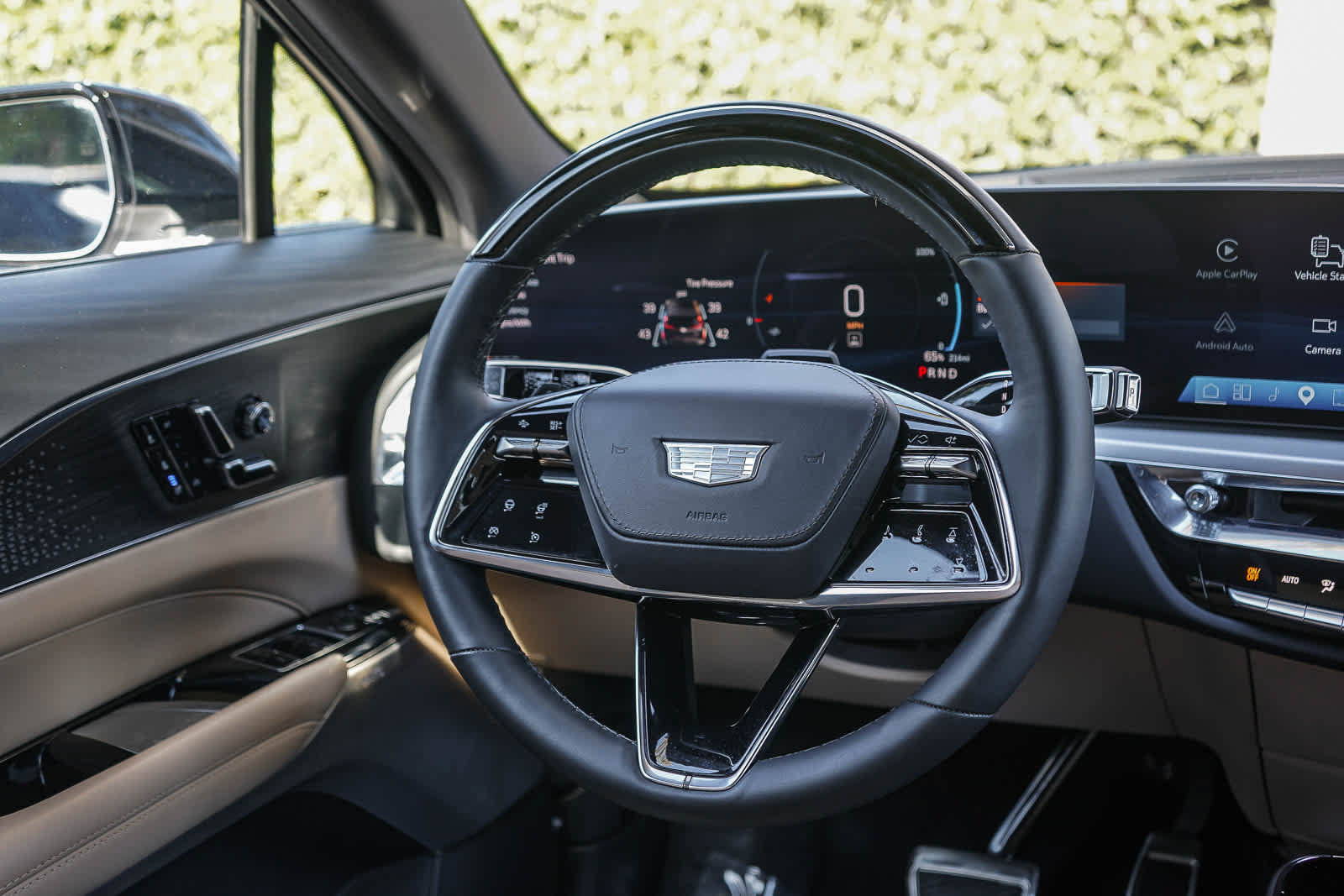 Used 2025 Cadillac Lyriq Sport w/ Nappa Leather Package RWD image 15