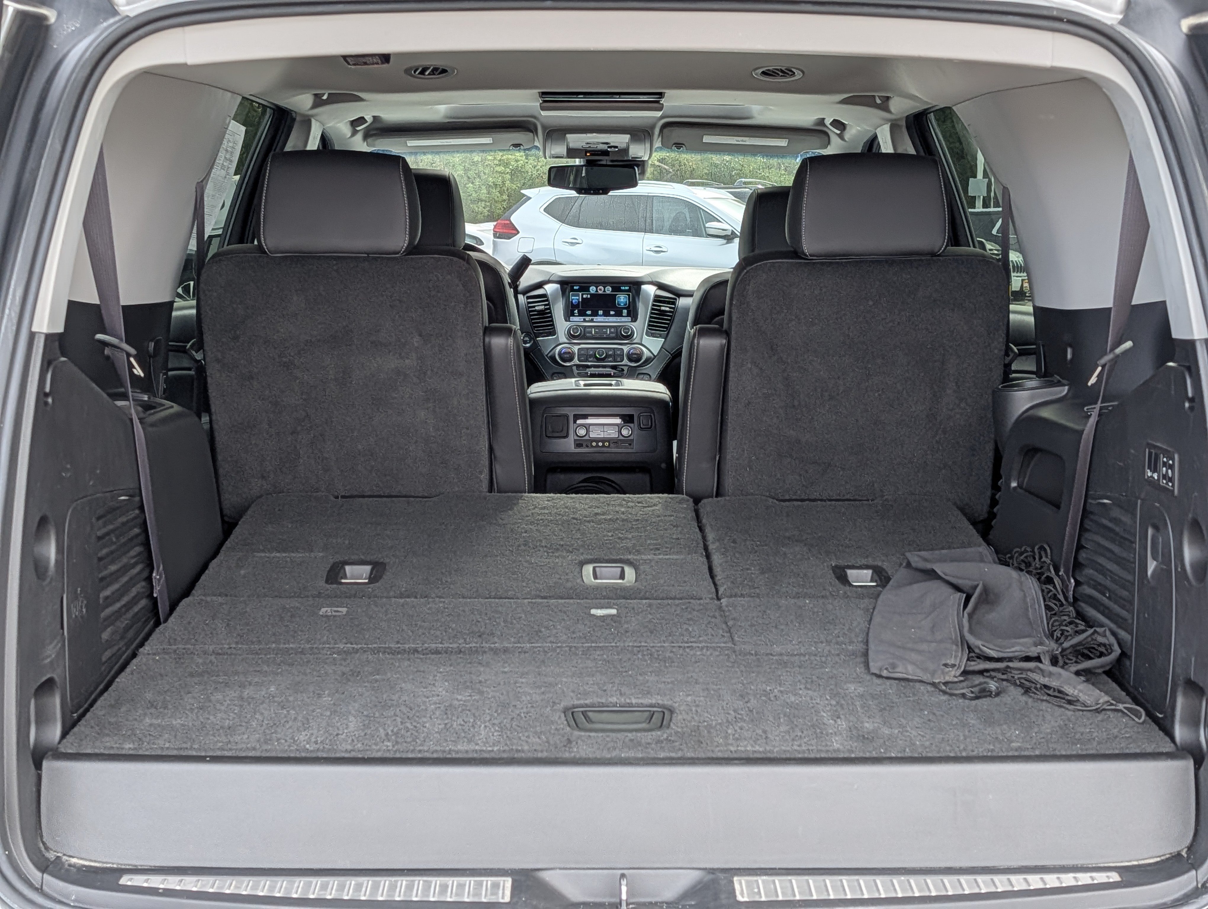 Used 2015 Chevrolet Tahoe LTZ AWD/4WD image 22