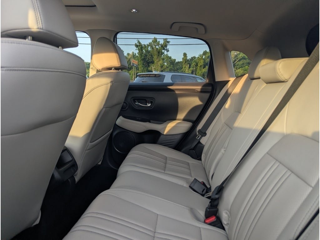 Certified 2025 Honda HR-V EX-L image 14