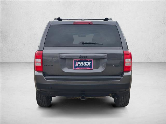 Used 2014 Jeep Patriot Latitude w/ Sun/Sound Group AWD/4WD image 6