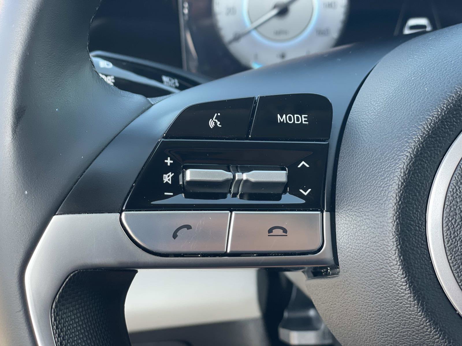 Certified 2023 Hyundai Elantra Limited image 8