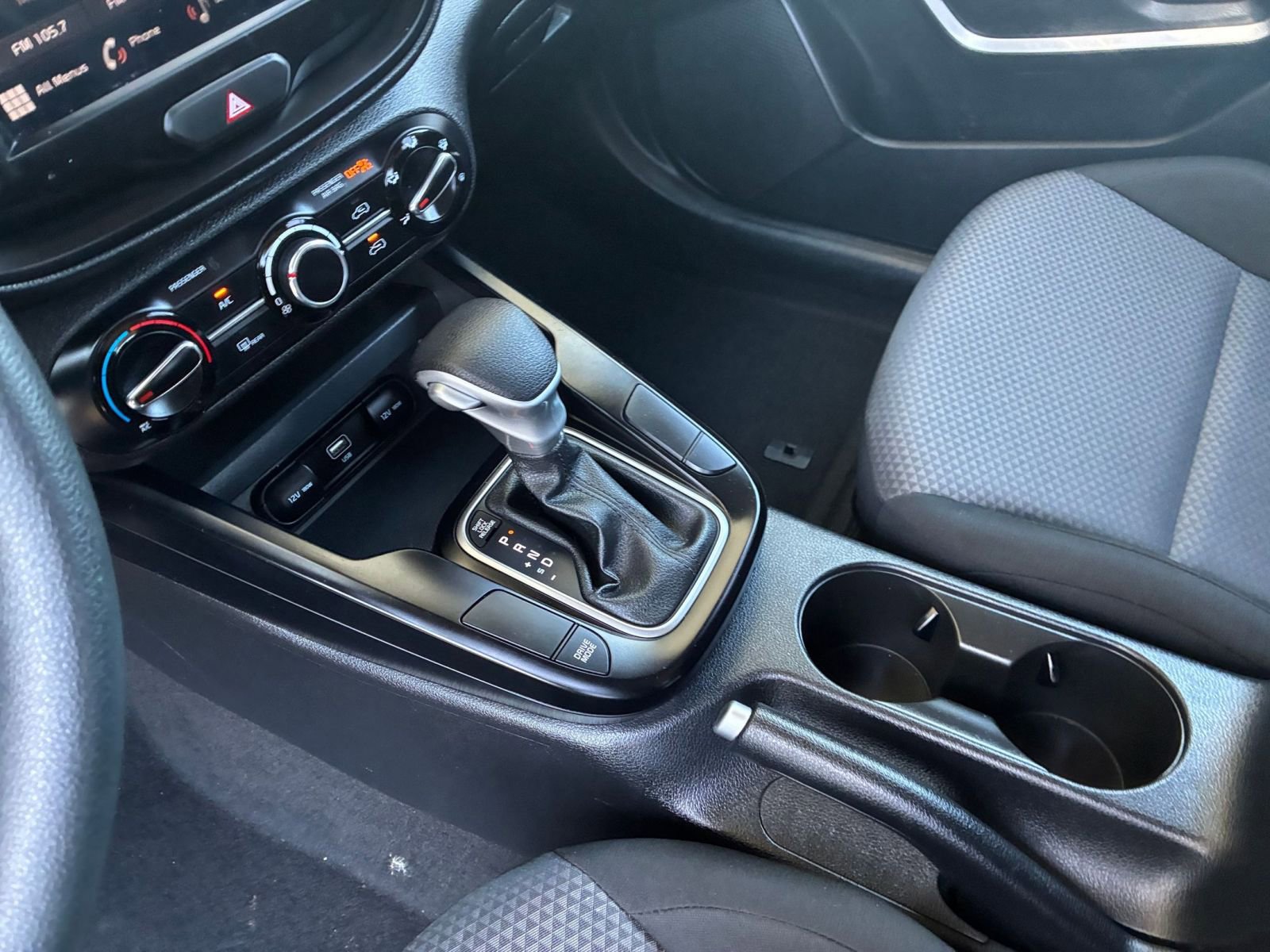 Used 2025 Kia Soul LX w/ LX Technology Package image 41