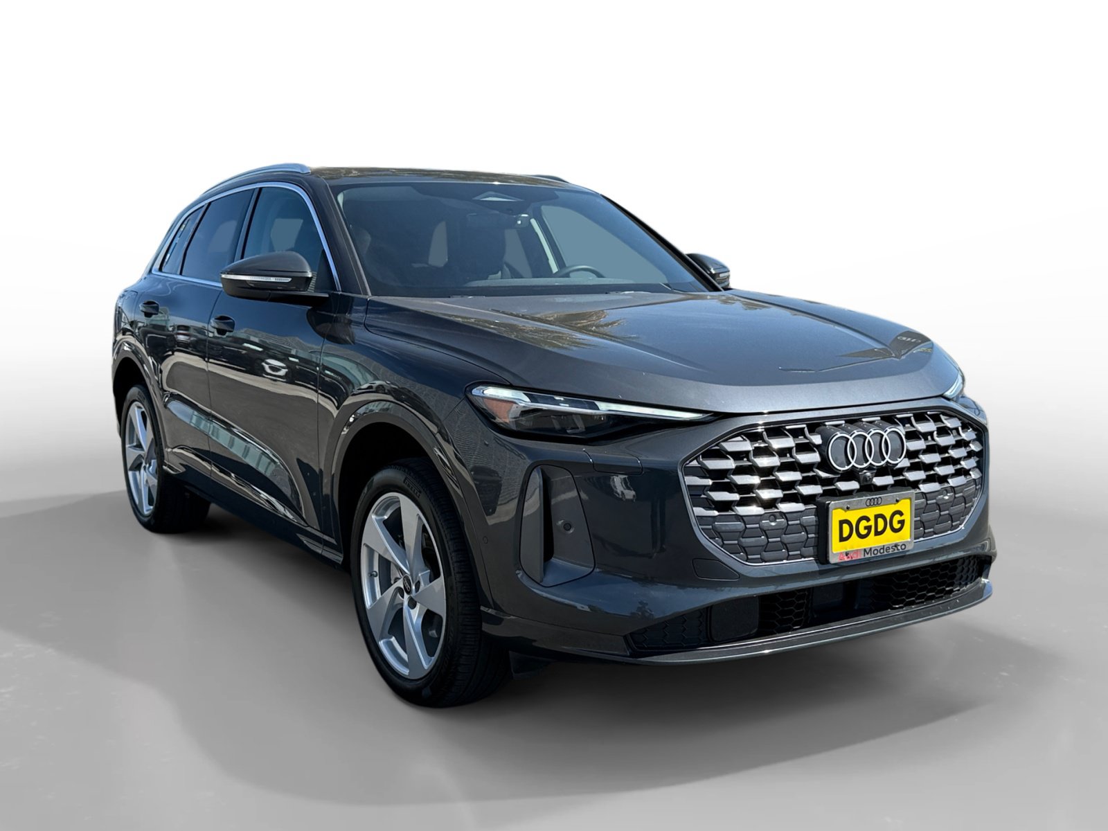 Certified 2025 Audi Q5 Premium Plus AWD/4WD image 7