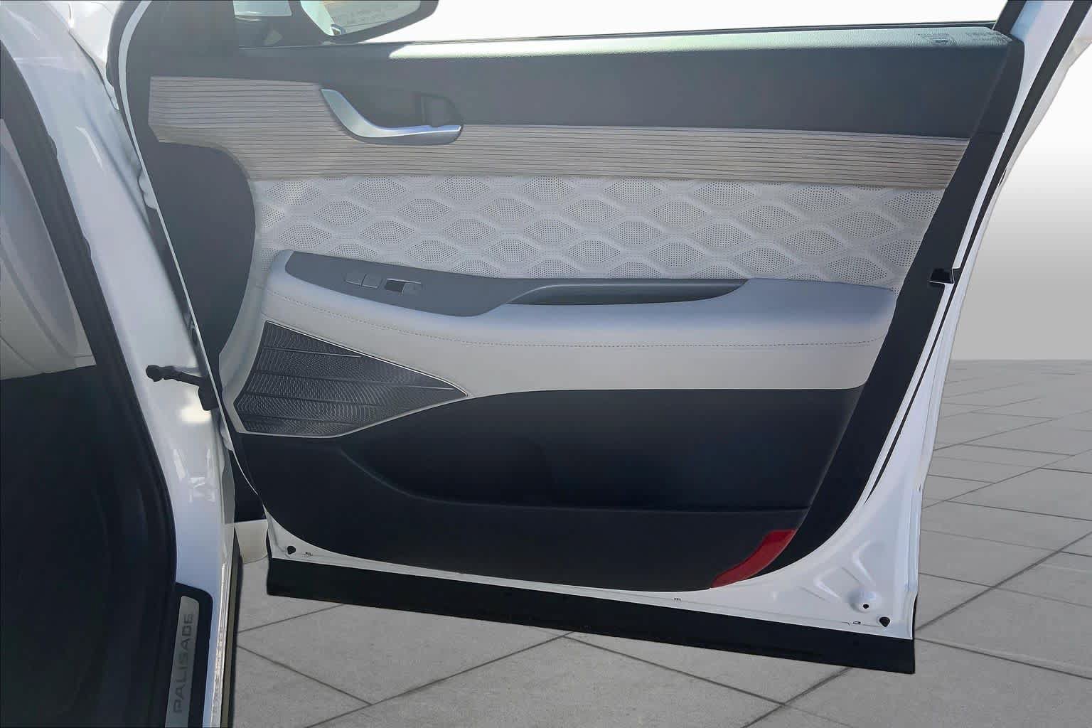 Used 2022 Hyundai Palisade Calligraphy FWD image 22