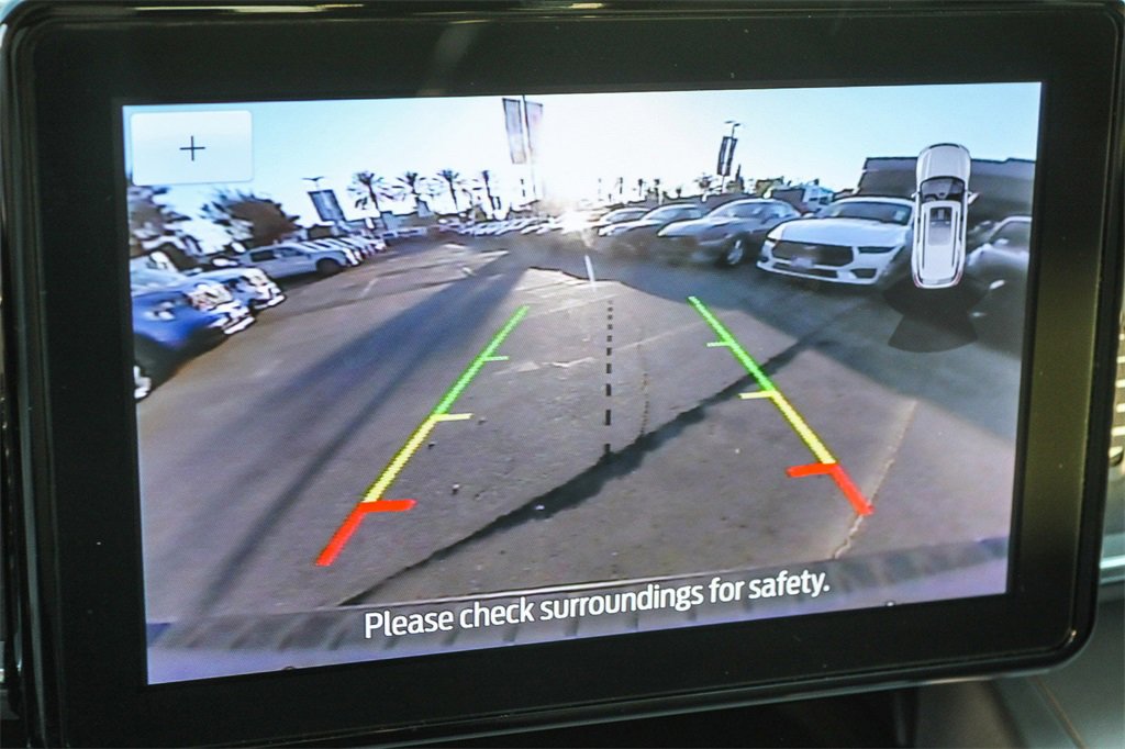 Used 2022 Ford Explorer XLT w/ Equipment Group 202A image 30