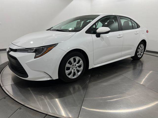 Certified 2023 Toyota Corolla LE image 1