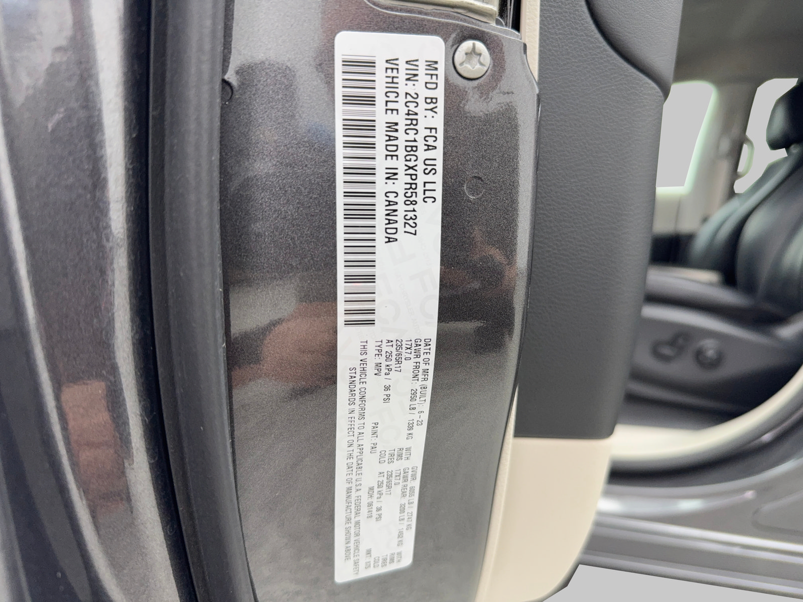 Used 2023 Chrysler Pacifica Touring-L FWD image 52