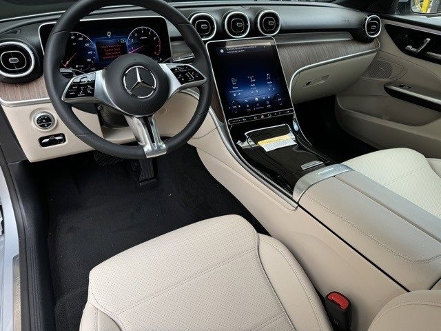 Used 2024 Mercedes-Benz C 300 Sedan image 2