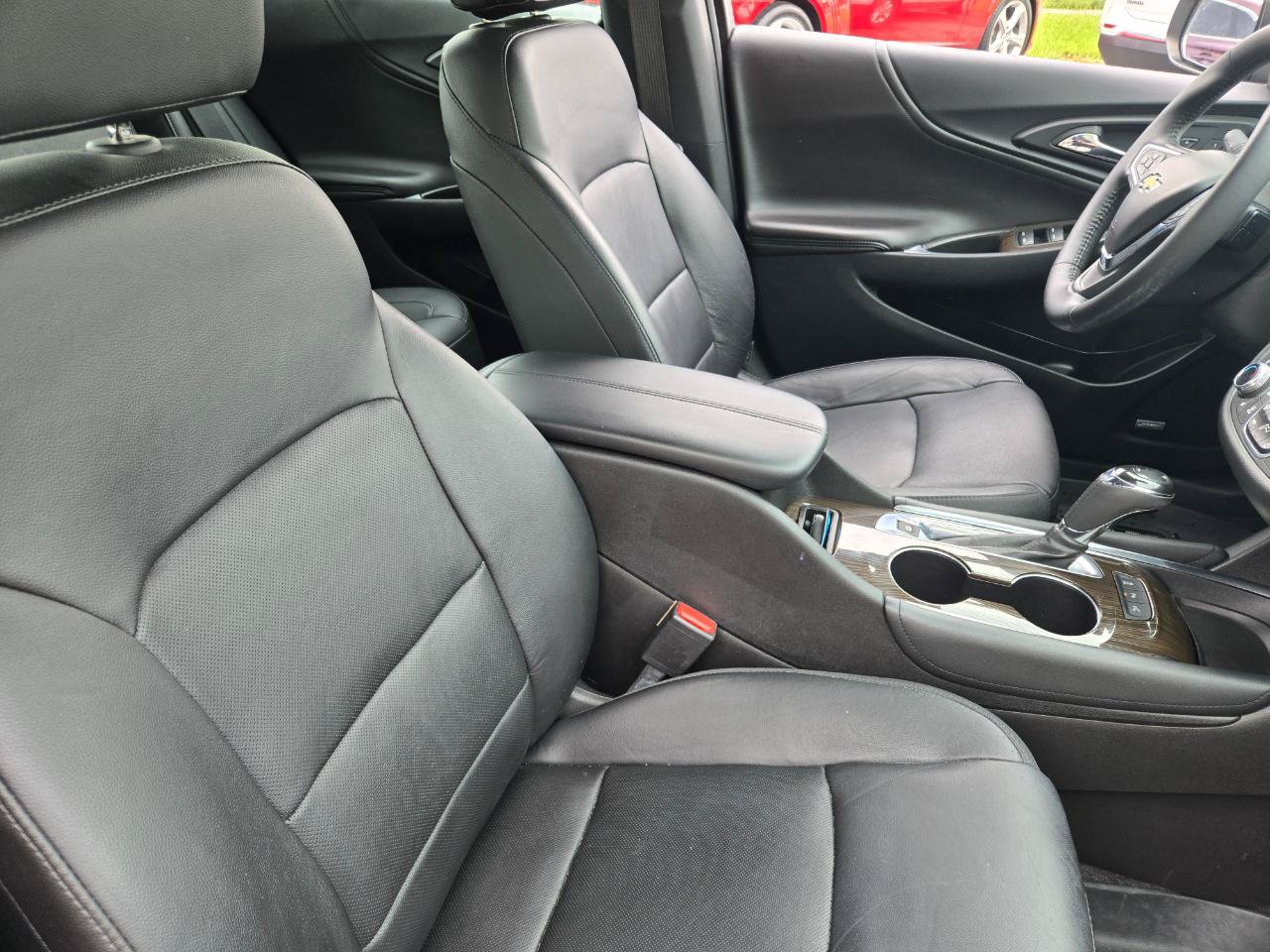 Used 2017 Chevrolet Malibu Premier w/ Premier Sun and Wheel Package FWD image 21