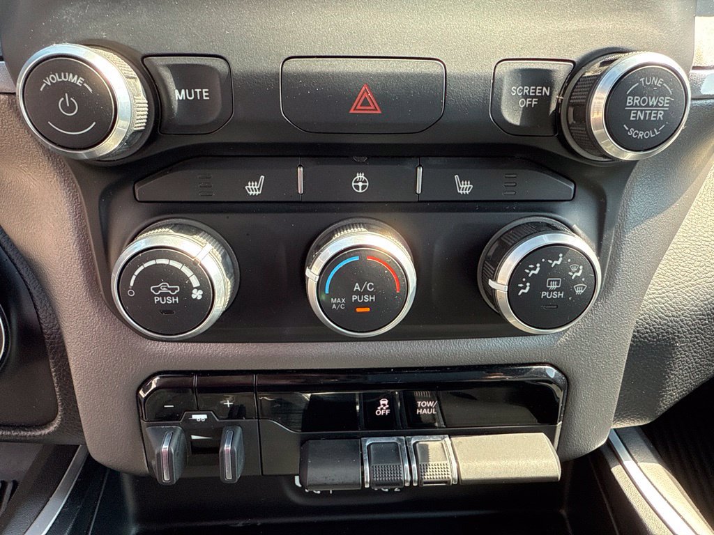 Used 2023 RAM 1500 Big Horn AWD/4WD image 33