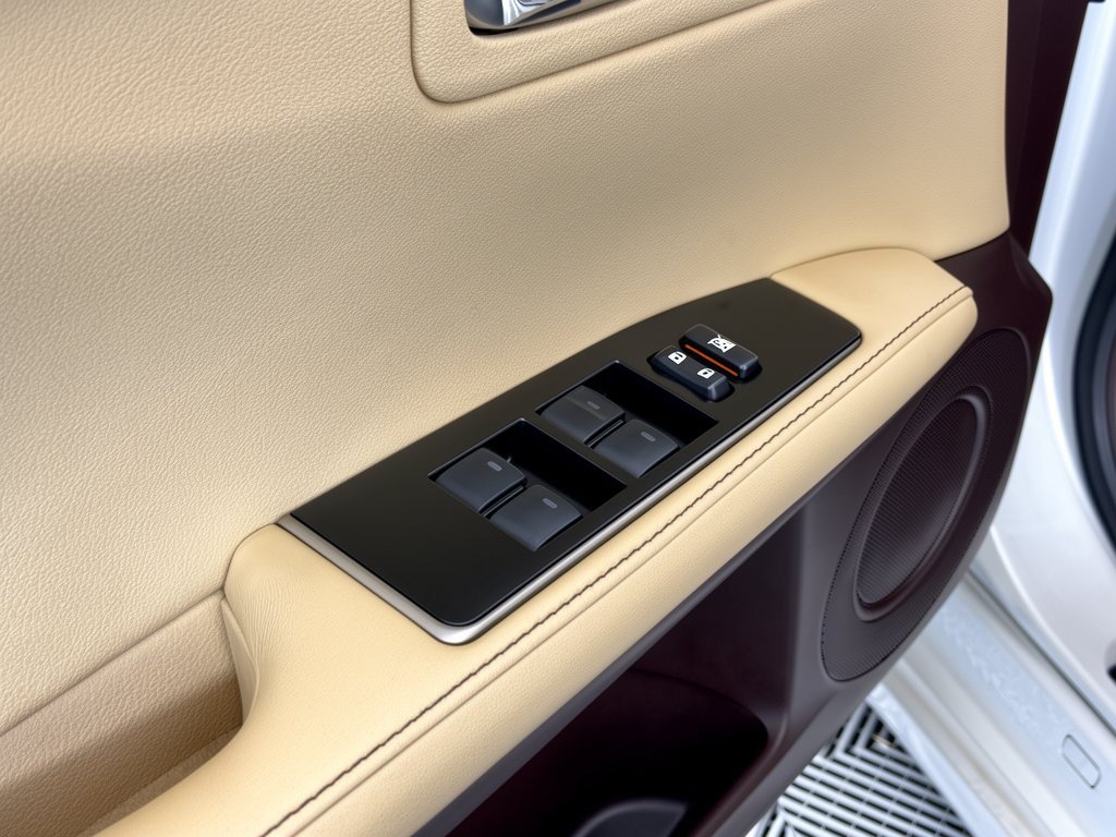 Used 2016 Lexus ES 350 w/ Luxury Package w/Wood Trim FWD image 15
