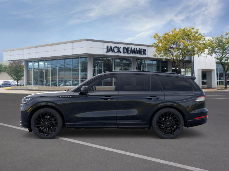 New 2026 Lincoln Aviator Reserve w/ Jet Appearance Package image 3