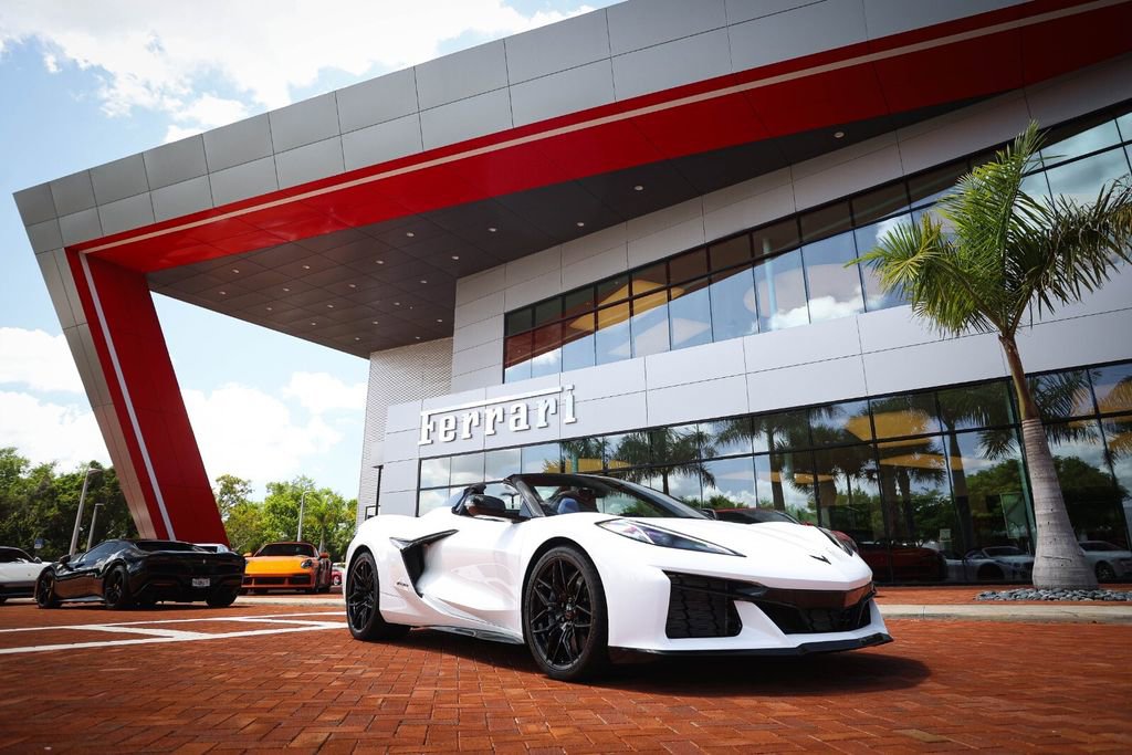 Used 2026 Chevrolet Corvette Z06 RWD image 25