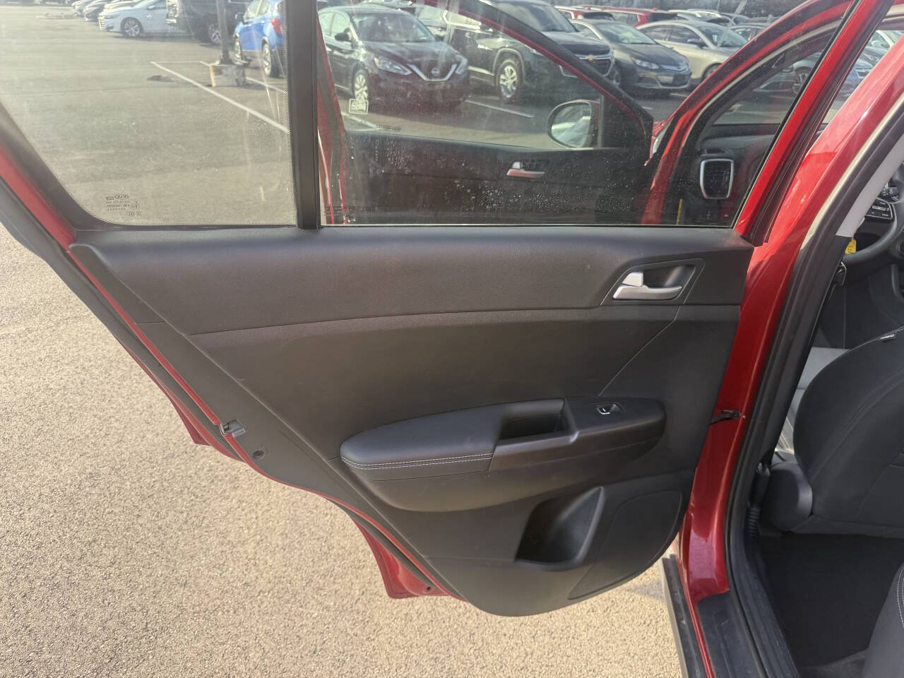 Used 2021 Kia Sportage LX AWD/4WD image 19