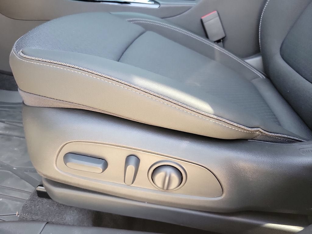 New 2026 Buick Encore GX Preferred w/ Advanced Technology Package FWD image 13