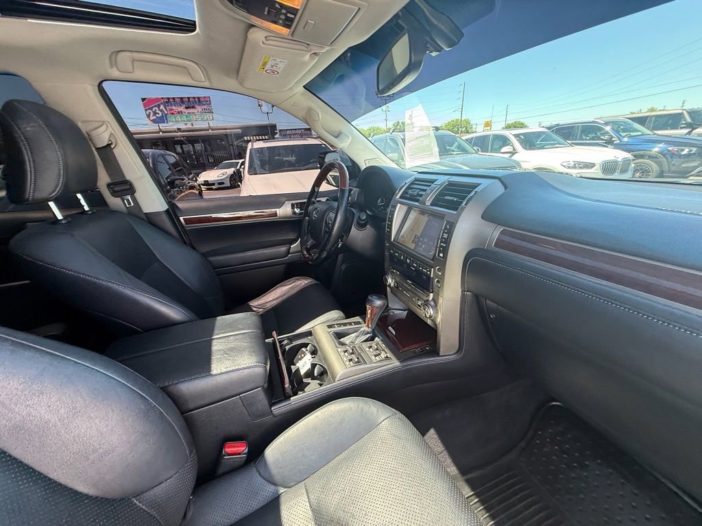 Used 2015 Lexus GX 460 Luxury w/ Preferred Accessory Package AWD/4WD image 26