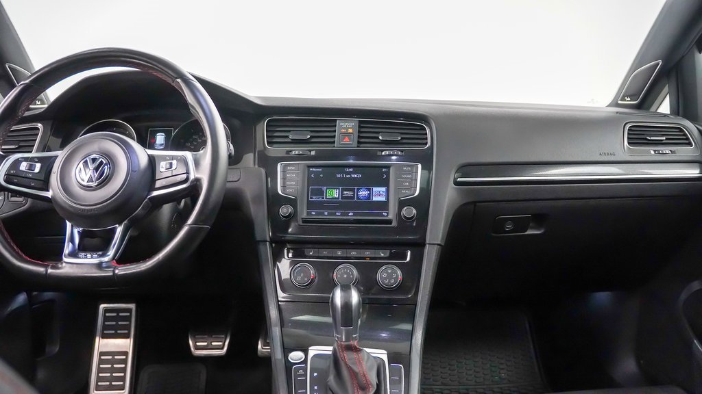 Used 2016 Volkswagen GTI SE image 19