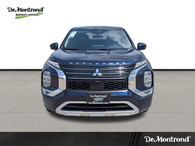 New 2025 Mitsubishi Outlander SE image 2