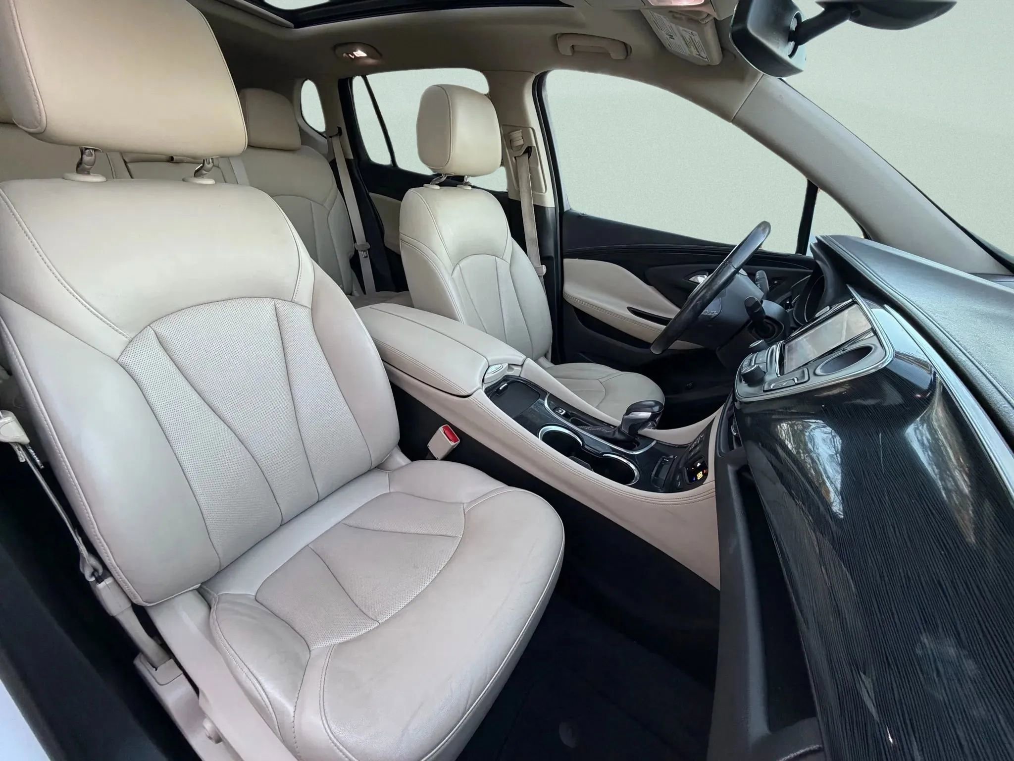 Used 2017 Buick Envision Essence image 9