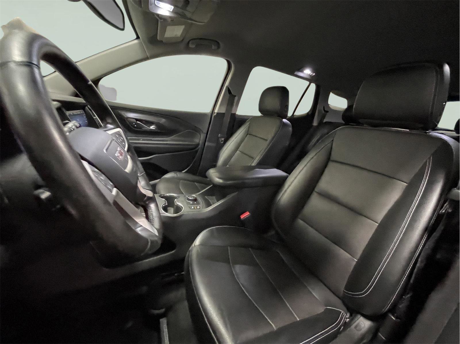 Used 2023 GMC Terrain SLT w/ LPO, Floor Liner Package image 14