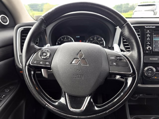 Used 2016 Mitsubishi Outlander GT AWD/4WD image 30