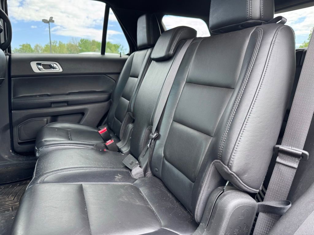 Used 2011 Ford Explorer XLT w/ 202A Rapid Spec Order Code AWD/4WD image 14