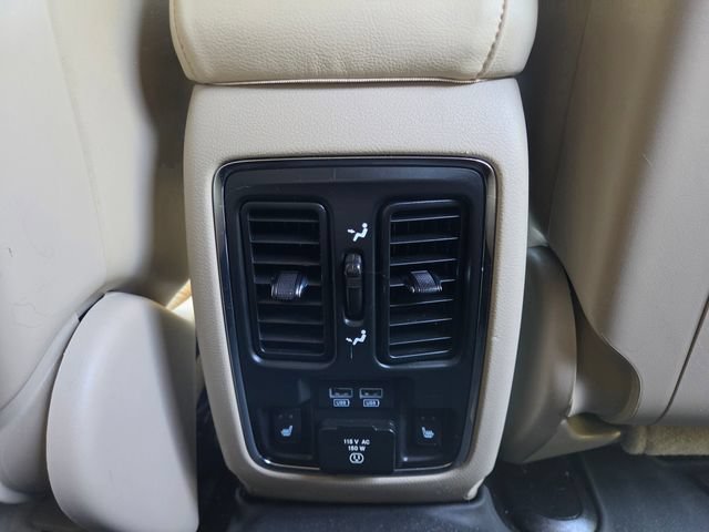 Used 2014 Jeep Grand Cherokee Limited w/ Trailer Tow Group IV RWD image 28