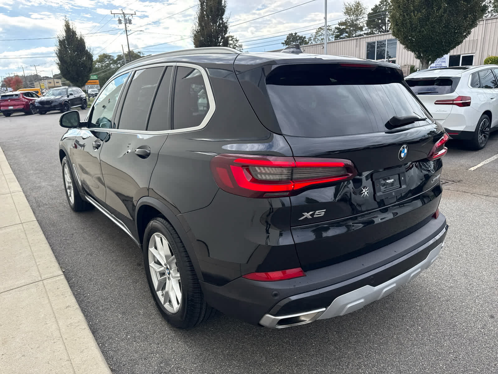 Certified 2023 BMW X5 xDrive40i w/ Climate Comfort Package image 6