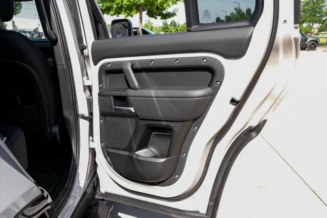 New 2026 Land Rover Defender 110 X-Dynamic SE AWD/4WD image 58