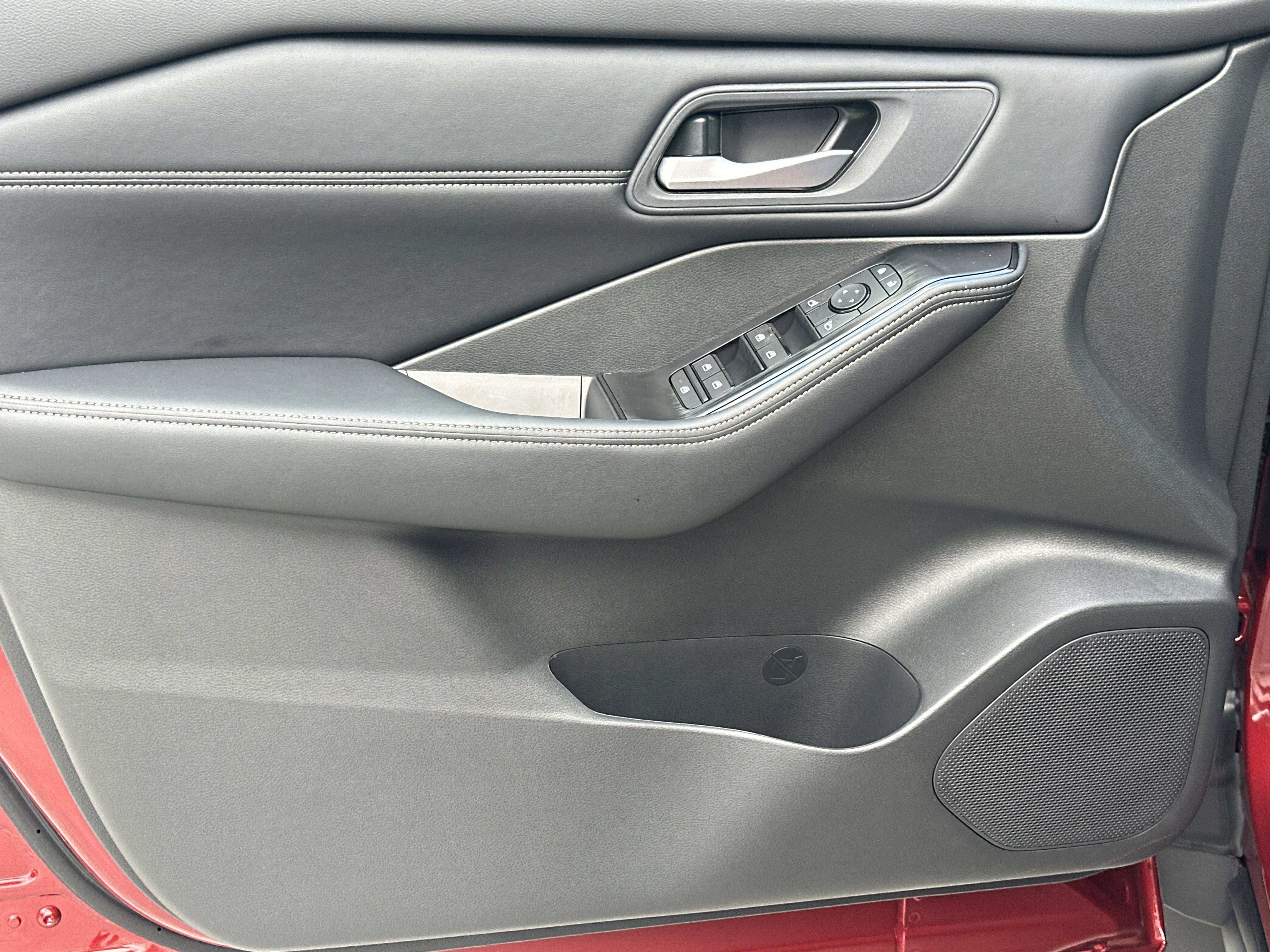 New 2026 Nissan Rogue SV w/ SV Premium Package image 10