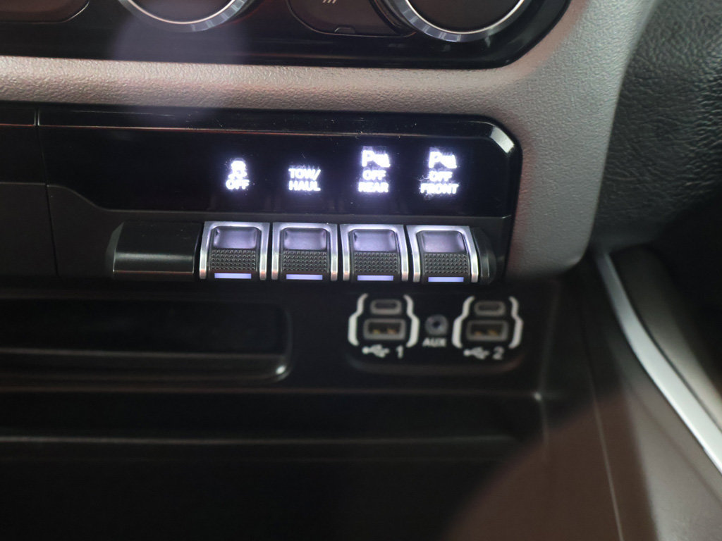 Used 2022 RAM 1500 Big Horn AWD/4WD image 46