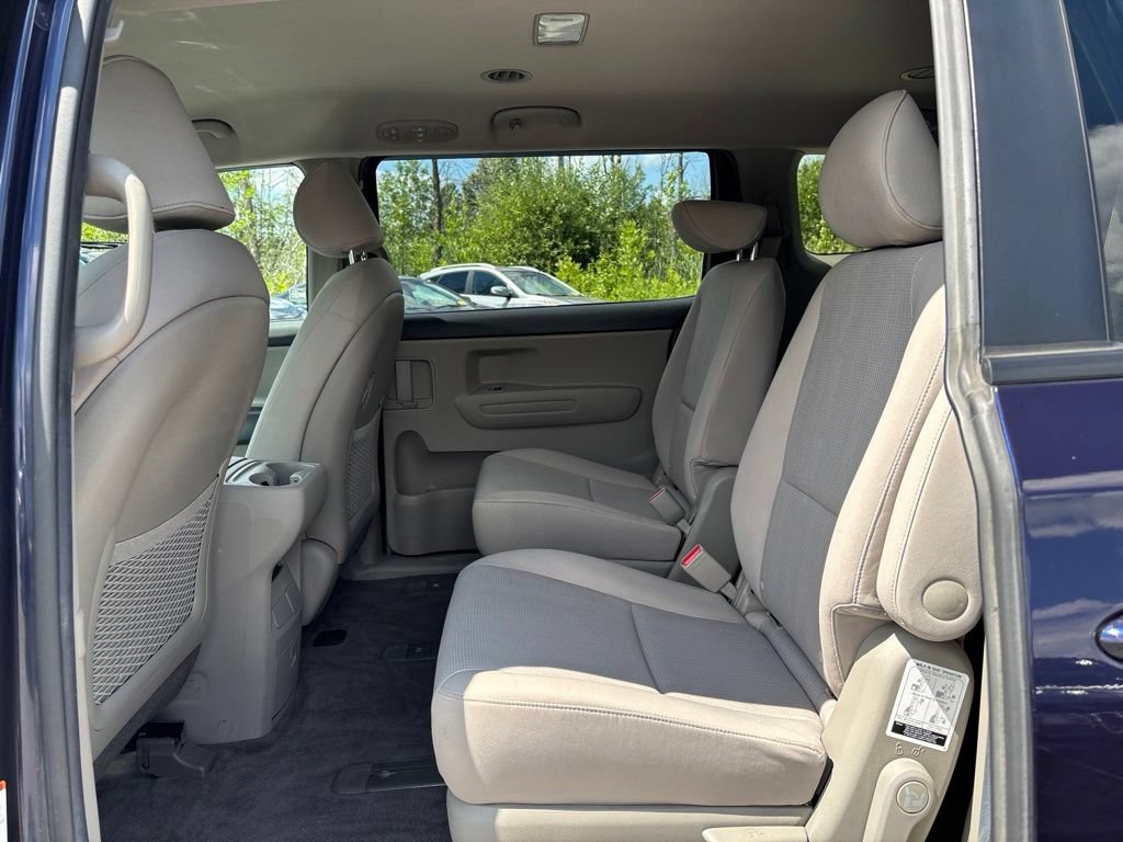 Used 2020 Kia Sedona LX FWD image 13