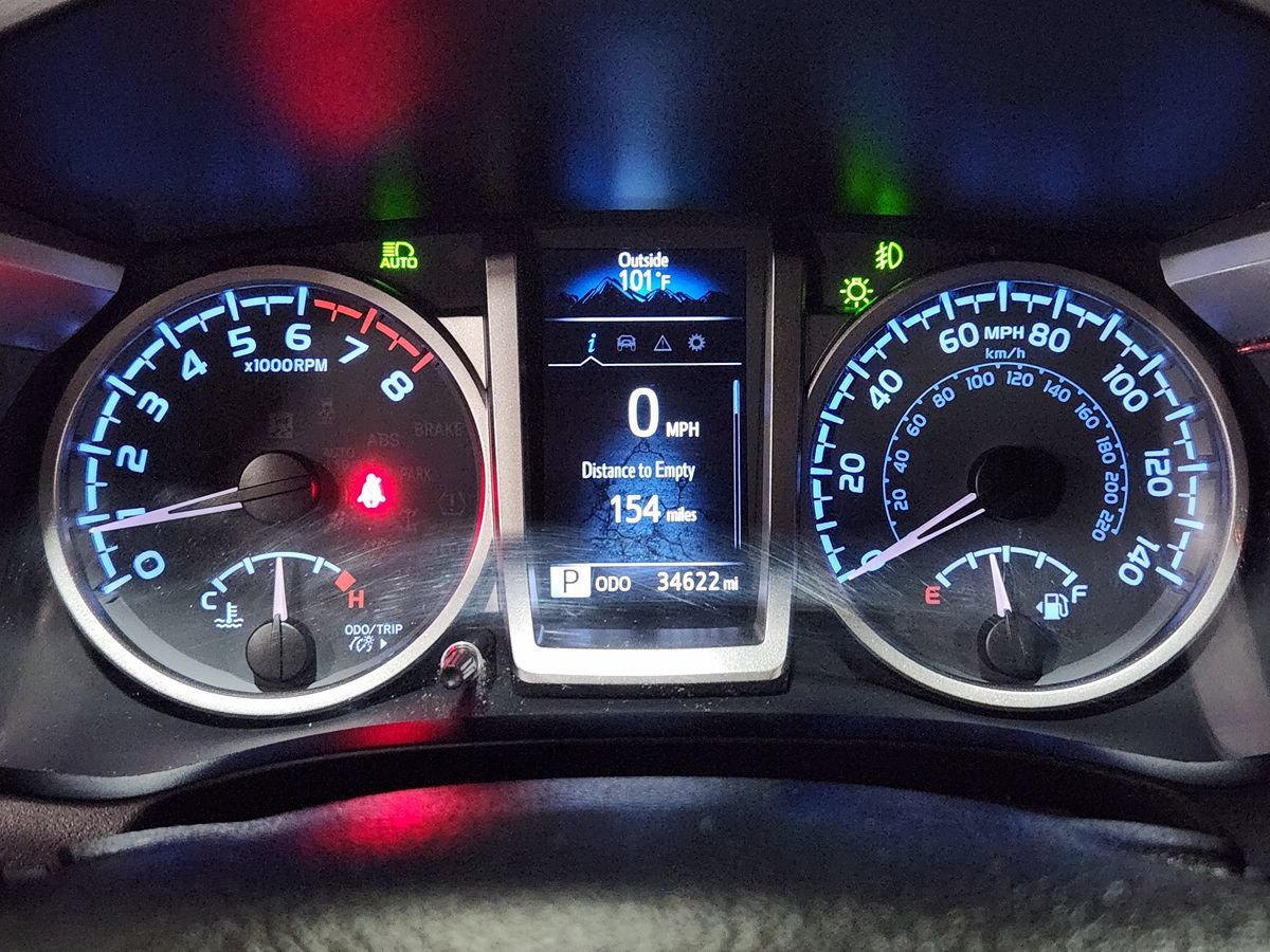 Used 2022 Toyota Tacoma SR5 RWD image 30