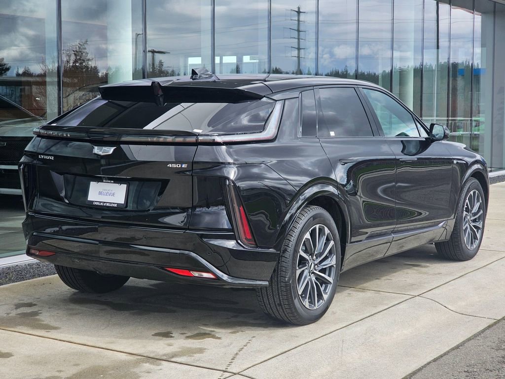 Used 2025 Cadillac Lyriq Sport image 5