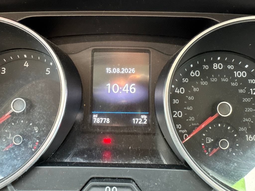 Used 2018 Volkswagen Tiguan SE FWD image 13
