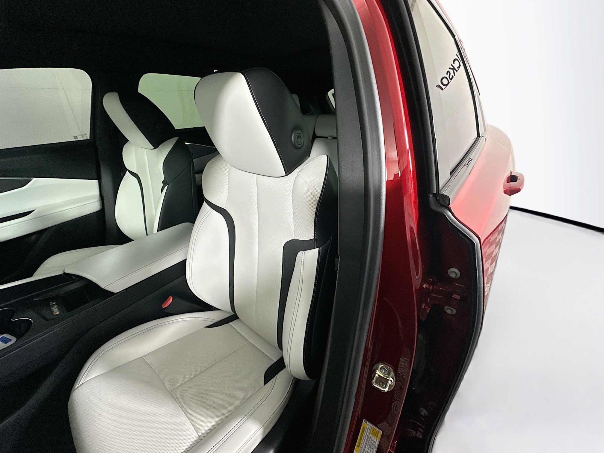 Used 2024 Acura ZDX A-Spec image 12