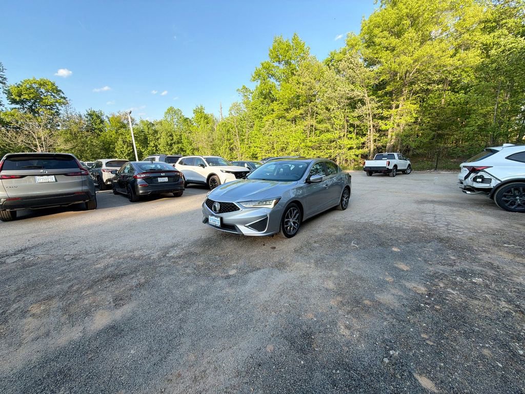 Used 2019 Acura ILX w/ Premium Package FWD image 4